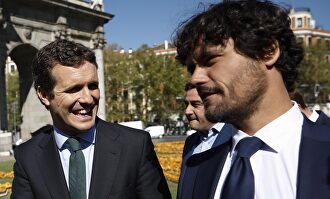 Pablo Casado y Miguel Abellán en un acto electoral en Madrid. |  Gtres