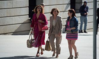 Lastra, Calvo y Montero a su llegada a la reunión con Podemos. |  EFE