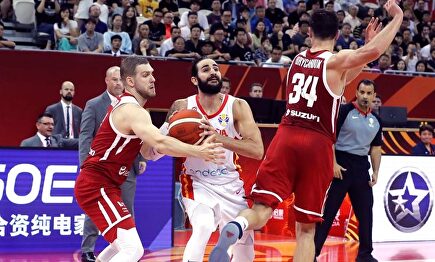 Ricky Rubio, en acción contra Polonia. |  EFE