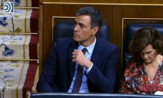 Casado y Rivera critican a Sánchez su actuación ante el desafío independentista