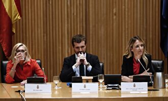 Rosa Díez, Casado y Álvarez de Toledo este jueves. |  EFE