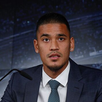 Alphonse Areola, presentado con el Real Madrid. |  EFE