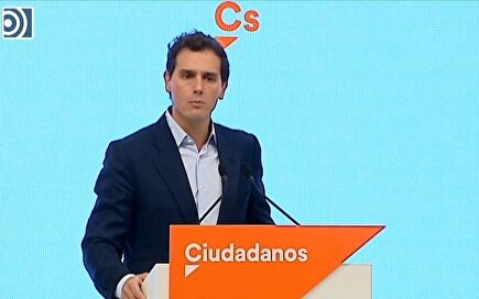 Albert Rivera ofrece al PP abstenerse en la investidura de Pedro Sánchez con tres condiciones