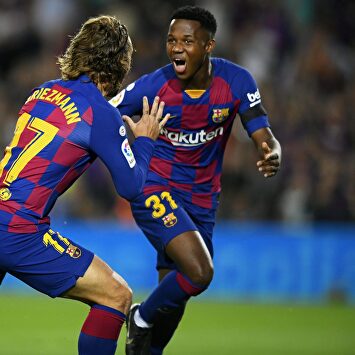 Ansu Fati ya tiene el pasaporte español |  Cordon Press