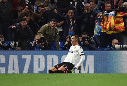 Rodrigo celebra el gol que dio la victoria al Valencia |  Cordon Press