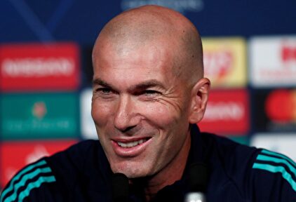 Zidane vuelve a sonreír |  EFE