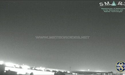 Una gran bola de fuego surca el cielo de Sevilla