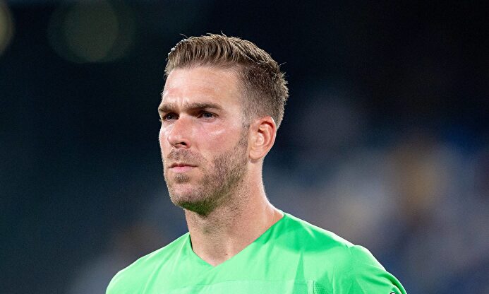 La parada milagrosa de Adrián en el Nápoles-Liverpool