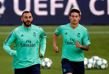 Benzema y James, durante el entrenamiento del martes en el Parque de los Príncipes. |  EFE