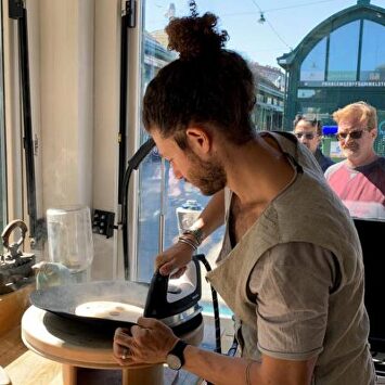 Nuriel Moncho, el sombrerero de Neymar |  EFE