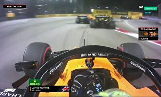 El infortunio de Carlos Sainz en Singapur: pinchazo en la primera vuelta
