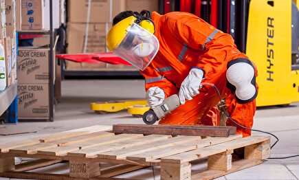 Muchos jóvenes españoles llegan a los 30 sin haber encontrado su primer empleo estable. |  Pixabay/CC/voltamax