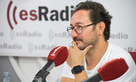 Carlos Santos acudió a Cowboys de Medianoche para hablar de El crack cero |  David Alonso Rincón