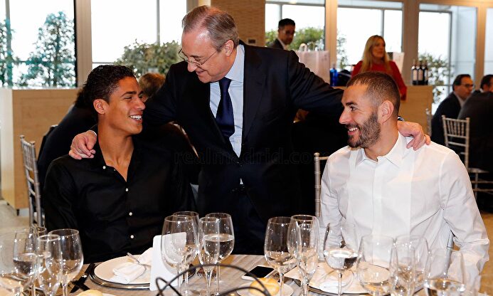 Varane y Benzema en una comida navideña del club |  Real Madrid