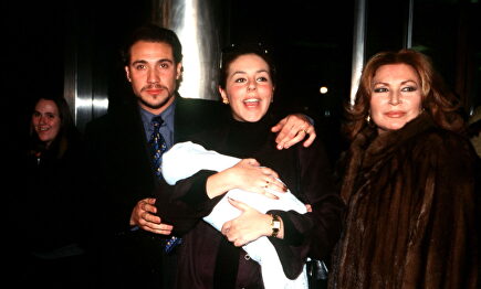 Antonio David y Rocío junto a la artista |  Gtres