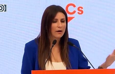 Ciudadanos anuncia una moción de censura contra Quim Torra