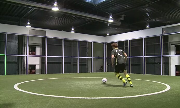 Footbonout, tecnología en la que fue pionera el Dortmund. |  Imagen TV