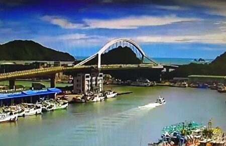 El derrumbamiento de un puente en Taiwán provoca al menos 20 heridos 