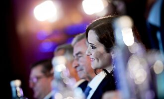 Ayuso "pesca" en aguas revueltas |  Comunidad de Madrid