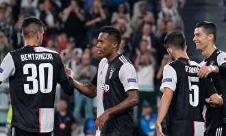 Toda el plantel de la Juventus está en cuarentena | EFE