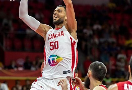 Salah Mejri, otra torre más para el Real Madrid. |  EFE