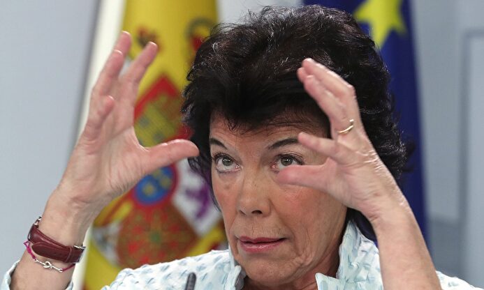 La ministra de Educación, Isabel Celaá |  EFE