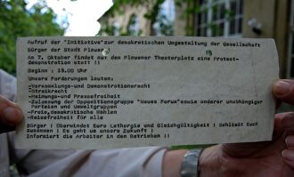 Uno de los folletos mecanografiados por Jörg Schenider. |  M. Reissmann/www.wendedenkmal.de