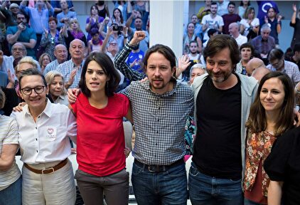 Pablo Iglesias, con otros miembros de Unidas Podemos. |  EFE
