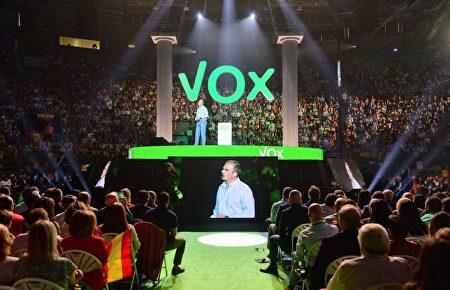 Tertulia de Federico: El papel de PP y Vox en la futura gobernabilidad de España	