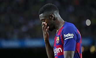 Dembélé, expulsado ante el Sevilla. |  Cordon Press