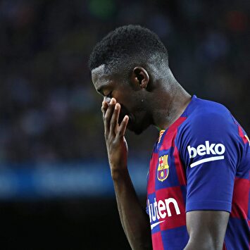 Dembélé, expulsado ante el Sevilla. |  Cordon Press