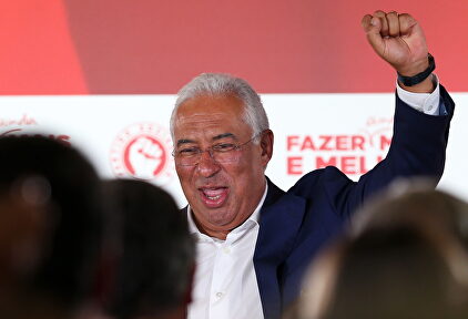 Antonio Costa celebra su victoria en las legislativas portuguesas de este domingo |  EFE