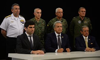 Lenín Moreno, acompañado por sus principales colaboradores. |  EFE