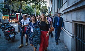 Cayetana Álvarez de Toledo y Gloria Lago en Barcelona. |  PP