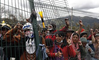 Siguen las protestas de los indígenas en Quito. |  EFE
