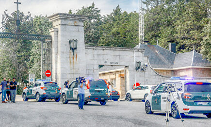 Cordón policial para acceder al Valle de los Caídos |  Europa Press