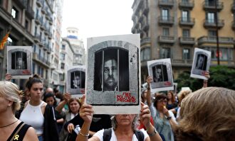 Piden la libertad de Junqueras en una manifestación independentista |  EFE