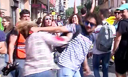 La Policía detiene al agresor de la mujer que portaba una bandera de España en Tarragona