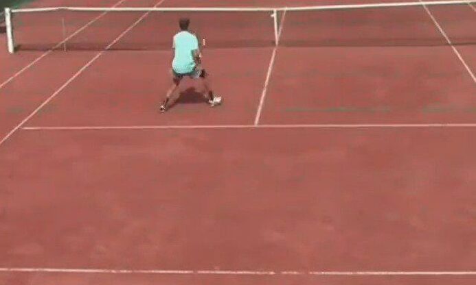 El golpe imposible de un joven tenista de 15 años que da la vuelta al mundo