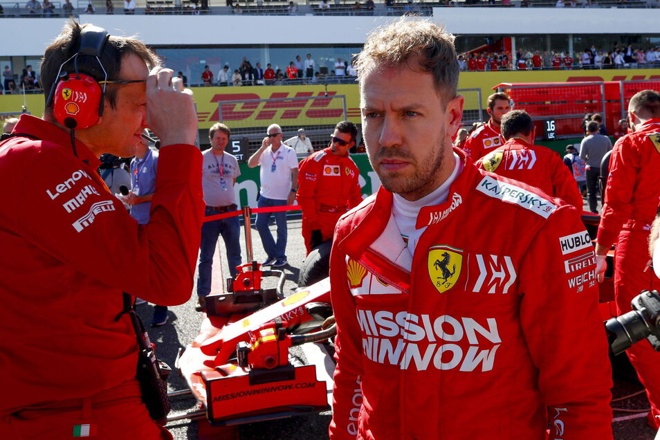 Vettel y el envenenado fichaje por Aston Martin - ¡Arráncalo, por Dios! Sebastian Vettel con Ferrari