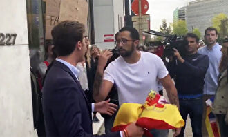 Valtònyc viste con un básico de Ralph Lauren mientras `hace la revolución comunista´ |  Twitter