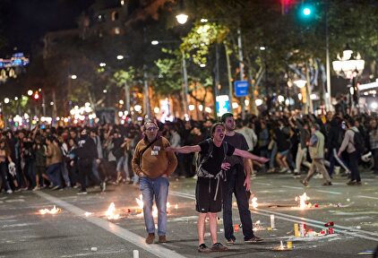 Disturbios en Barcelona tras la sentencia del 1-O |  EFE