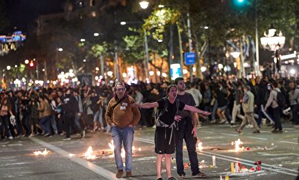Disturbios en Barcelona tras la sentencia del 1-O |  EFE