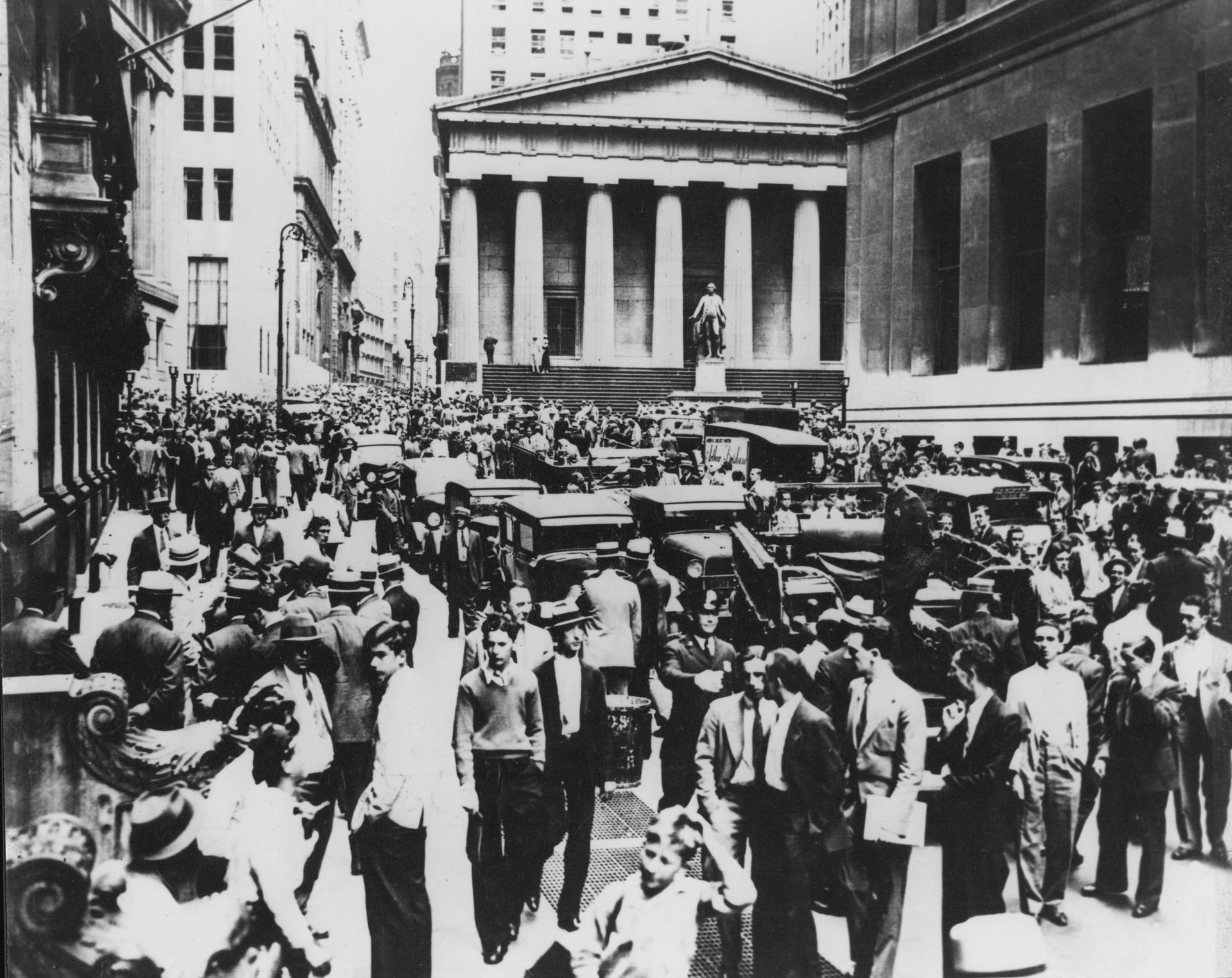 1929 год был назван годом. Экономический кризис в США 1929-1933. Мировой кризис 1929. Великая депрессия в США 1929. Великая депрессия в Германии в 1929-1933.