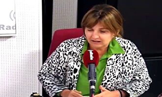 Crónica Rosa: Así es el bar de famosos donde se relaja Marlaska	