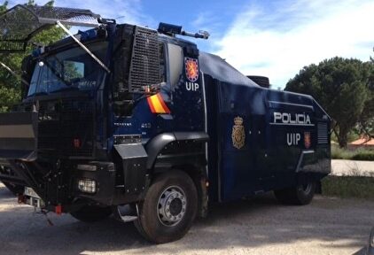 Camión antidisturbios de la Policía Nacional. |  Europa Press