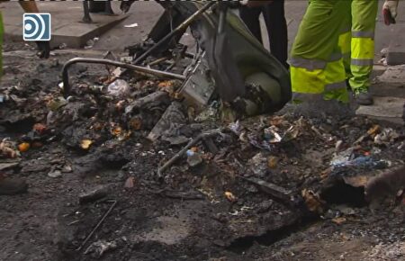 El día después en Barcelona: cenizas y coches quemados