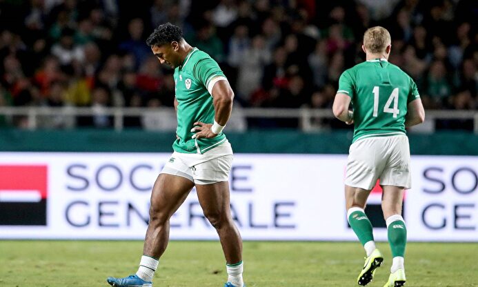 El irlandés Bundee Aki (i), expulsado en el partido ante Samoa. |  Cordon Press
