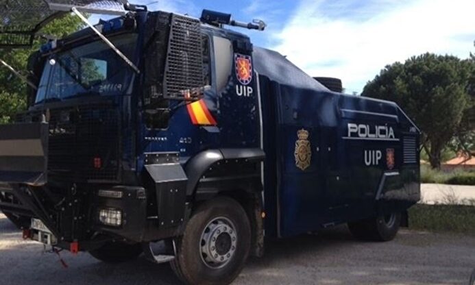 Camión antidisturbios de la Policía Nacional. |  Europa Press