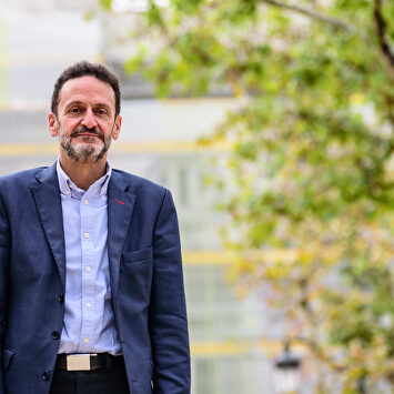 Edmundo Bal, frente al Tribunal Supremo. |  David Alonso Rincón